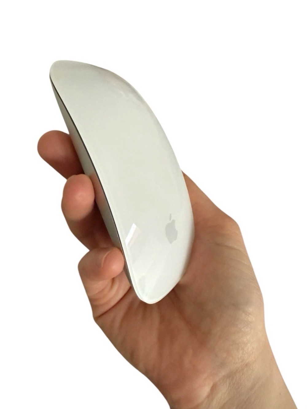 Apple Magic Mouse lighting port - White model: A1657